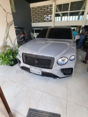 Bentley Bentayga 2023 Gray