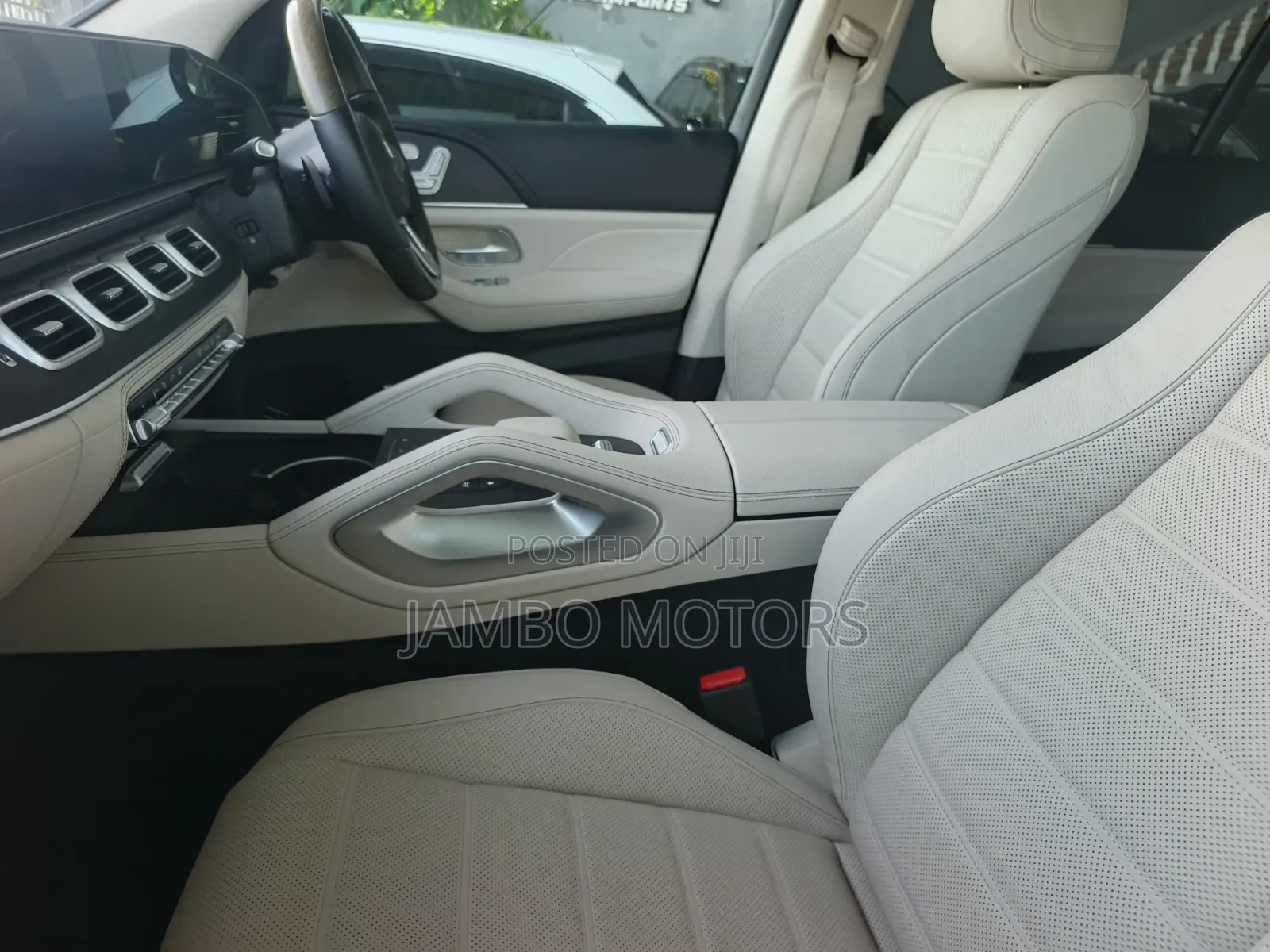 Mercedes-Benz GLC-Class 2022 White