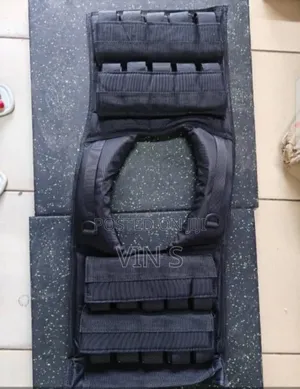 20kg Weight Vest* Wèight Vèst; Weìght Věst) Wěight Vėst< Weíght Vést#