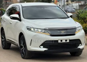 Toyota Harrier 2019 White