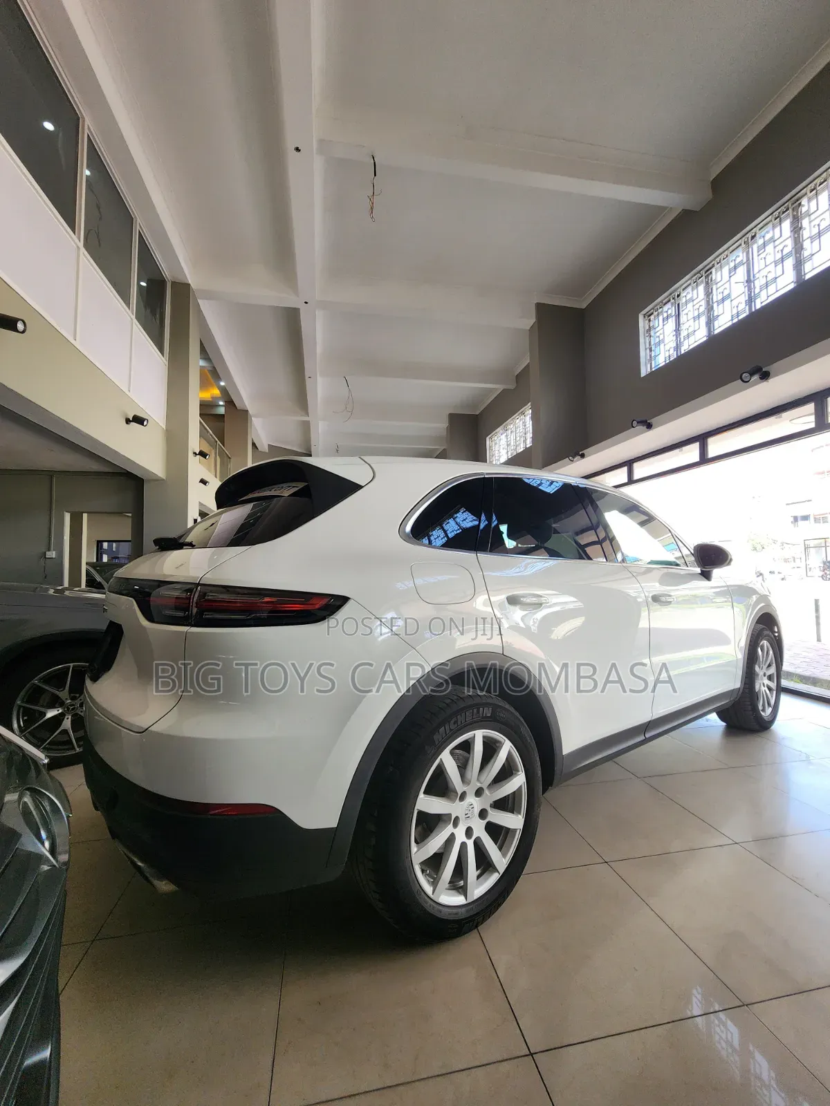 Porsche Cayenne 2019 White