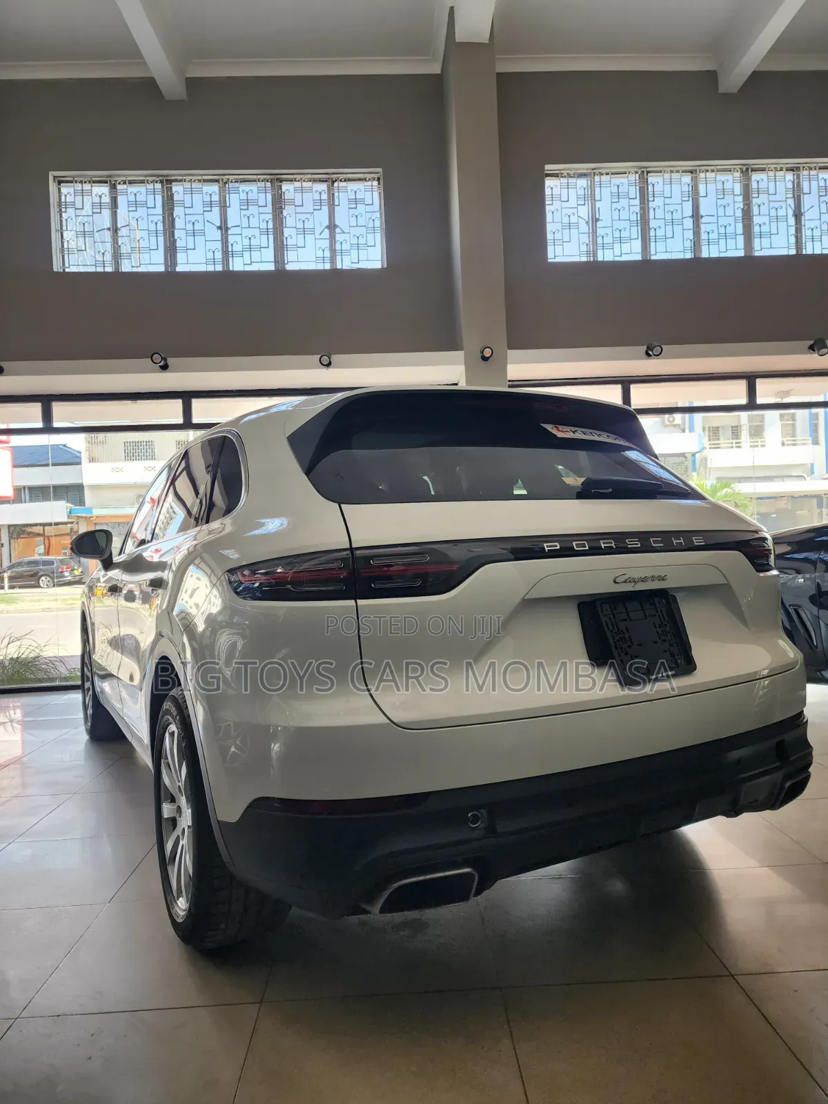 Porsche Cayenne 2019 White