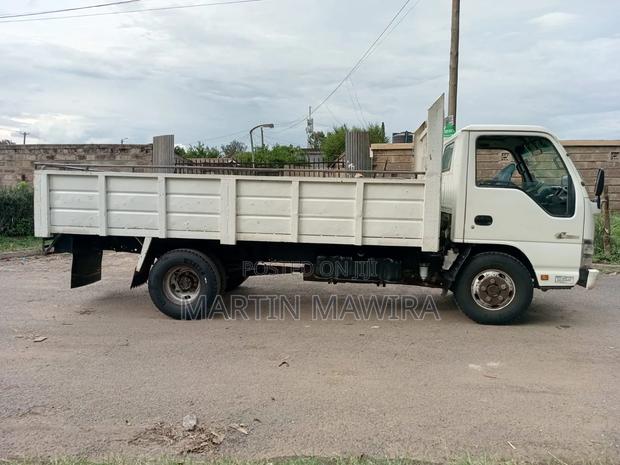 Isuzu NKR Open - thumbnail 3