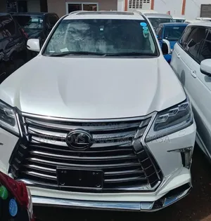 Lexus LX 2019 White