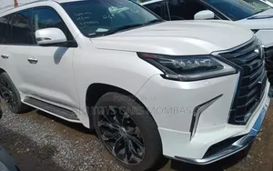 Lexus LX 2019 White