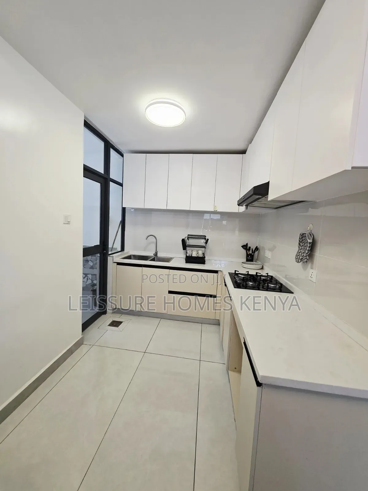 2bdrm Apartment in Gateway Mall Area for sale