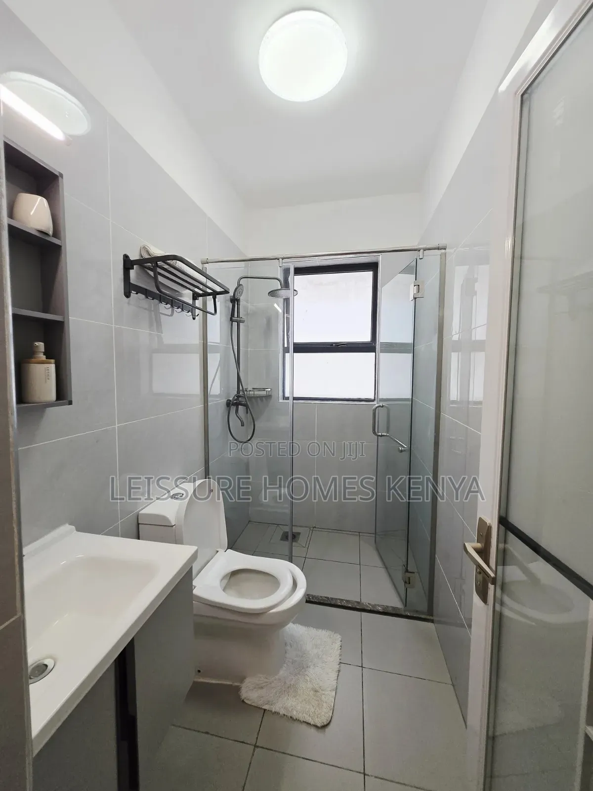 2bdrm Apartment in Gateway Mall Area for sale