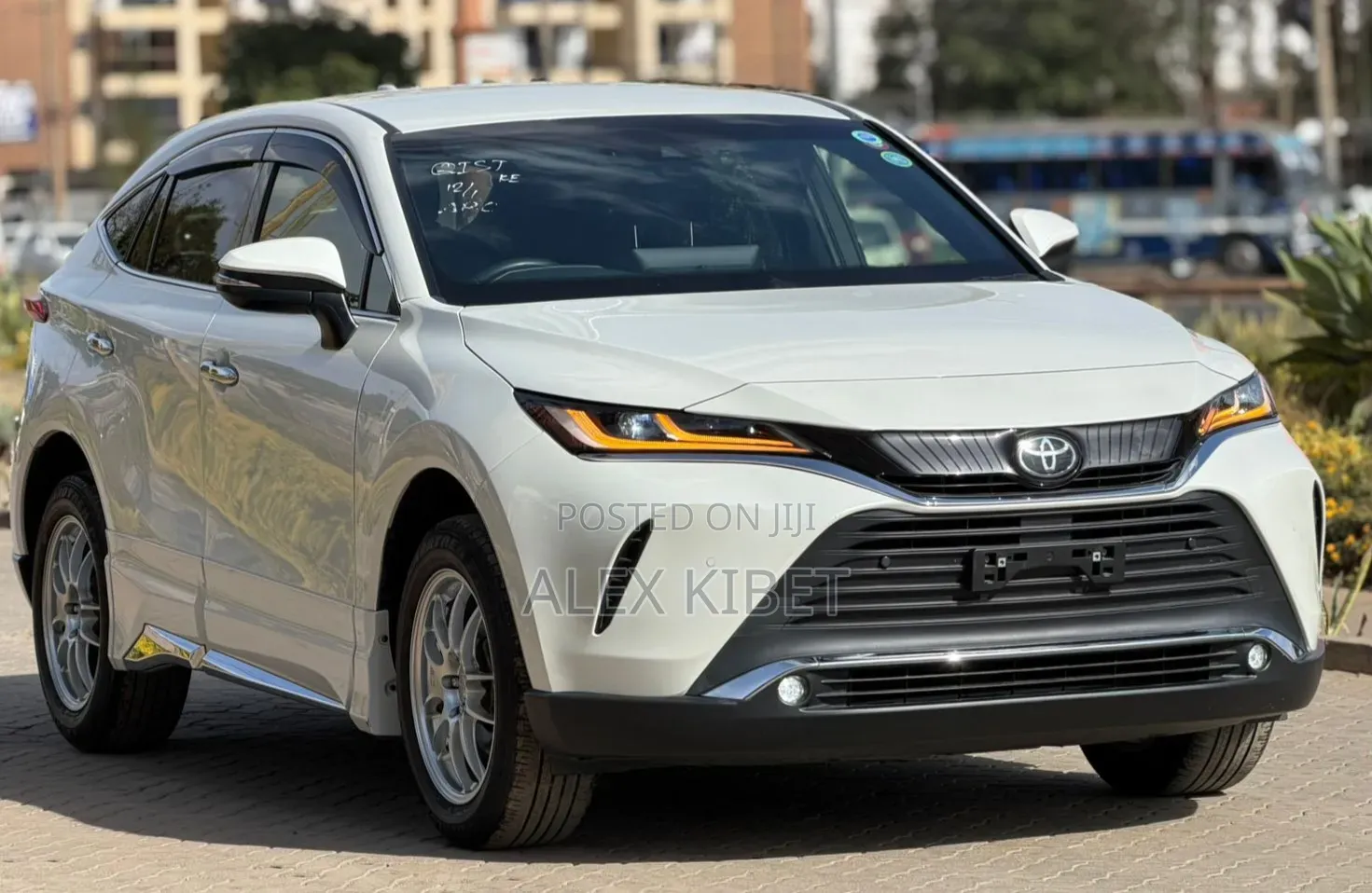 Toyota Harrier 2.0 2020 White