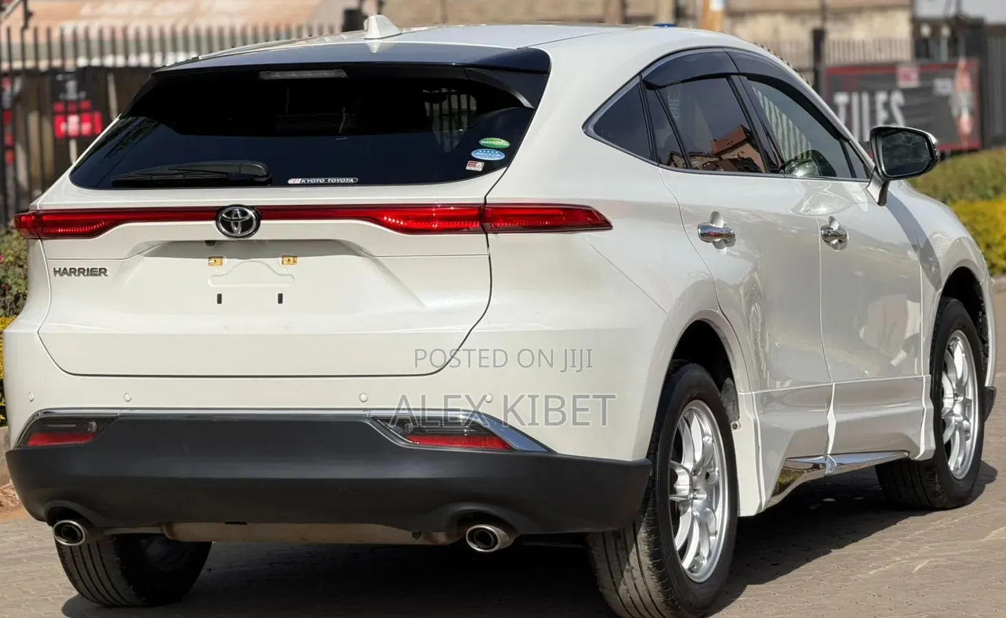 Toyota Harrier 2.0 2020 White
