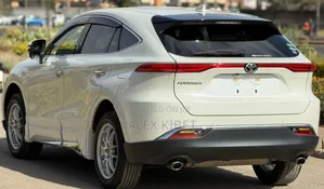 Toyota Harrier 2.0 2020 White