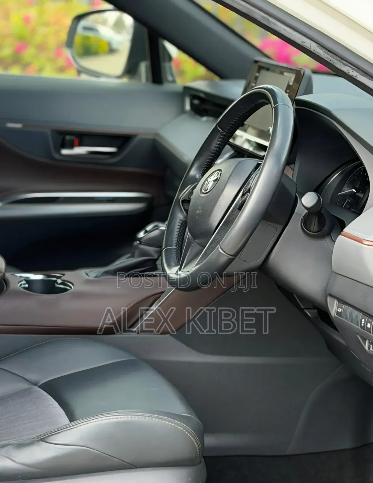 Toyota Harrier 2.0 2020 White