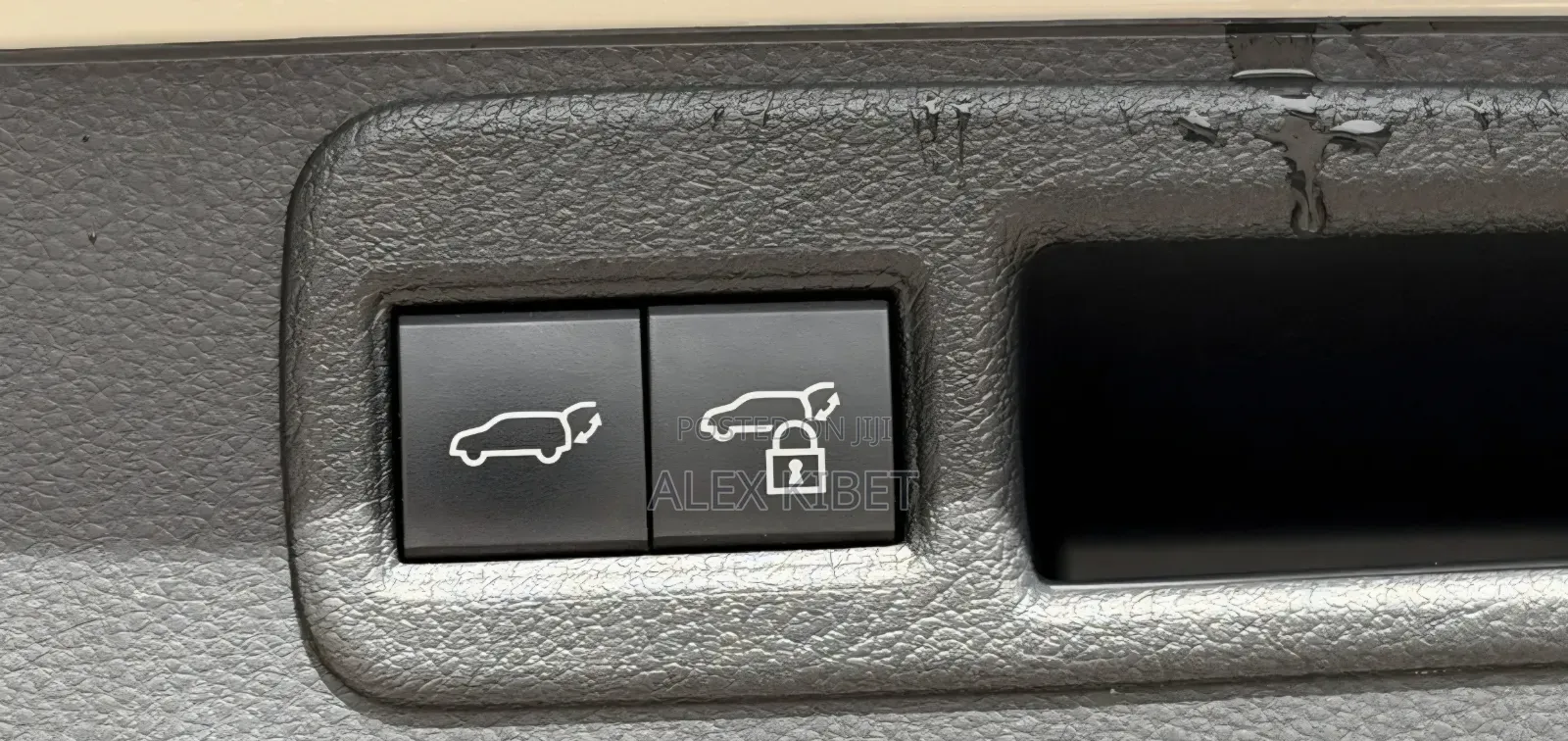 Toyota Harrier 2.0 2020 White