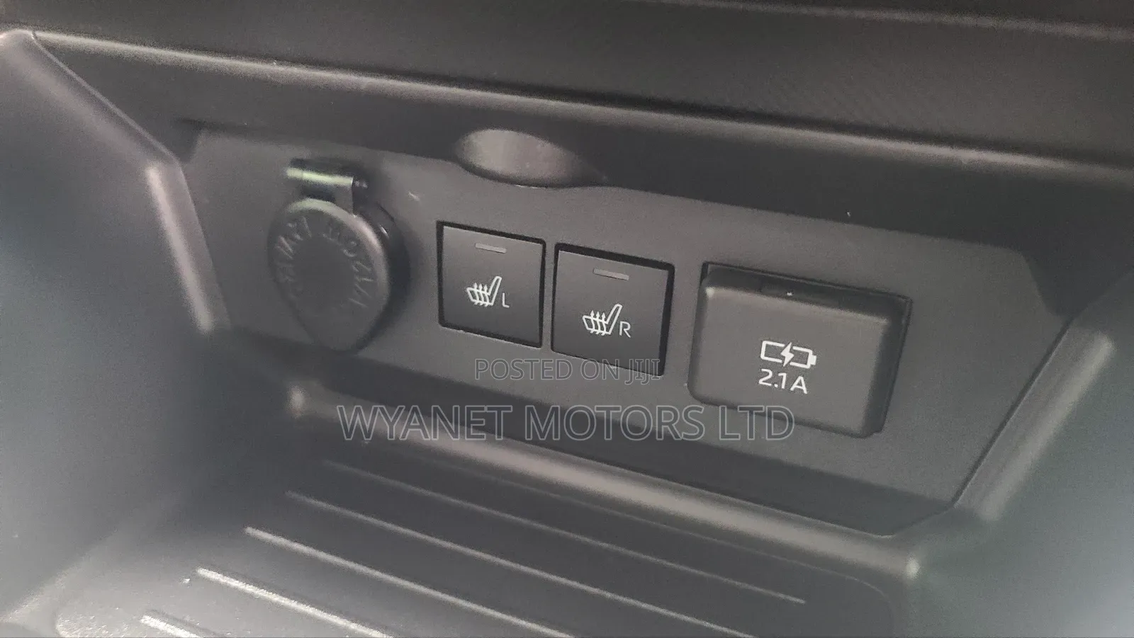 Daihatsu Rocky 2019 White