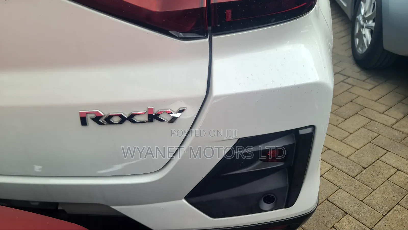 Daihatsu Rocky 2019 White