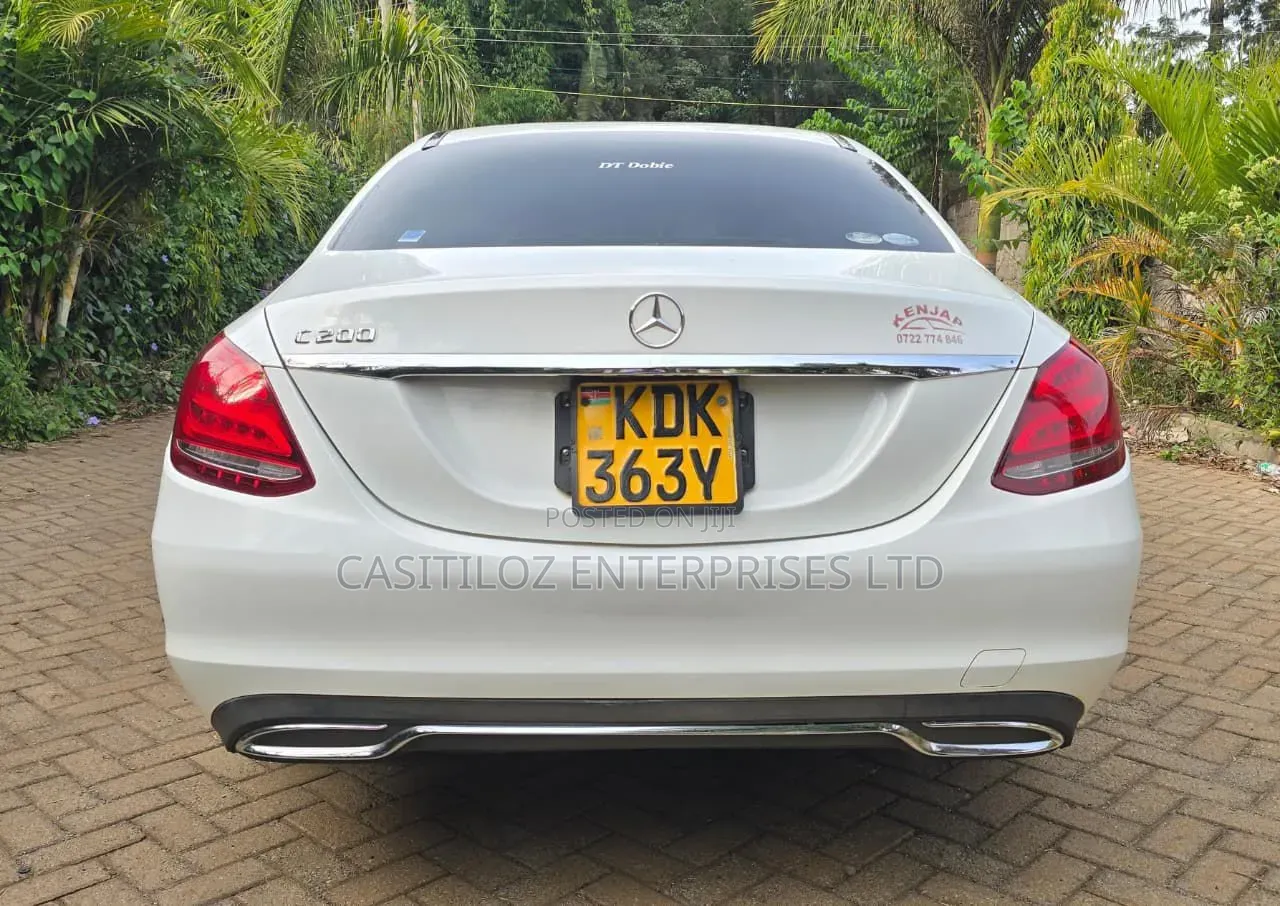 Mercedes-Benz C200 2015 White