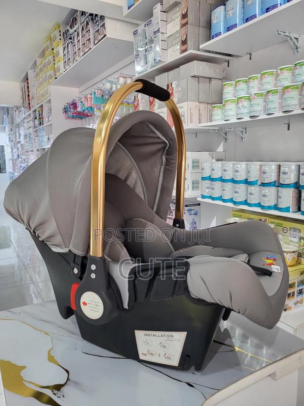 Baby Carry Cot - thumbnail 2