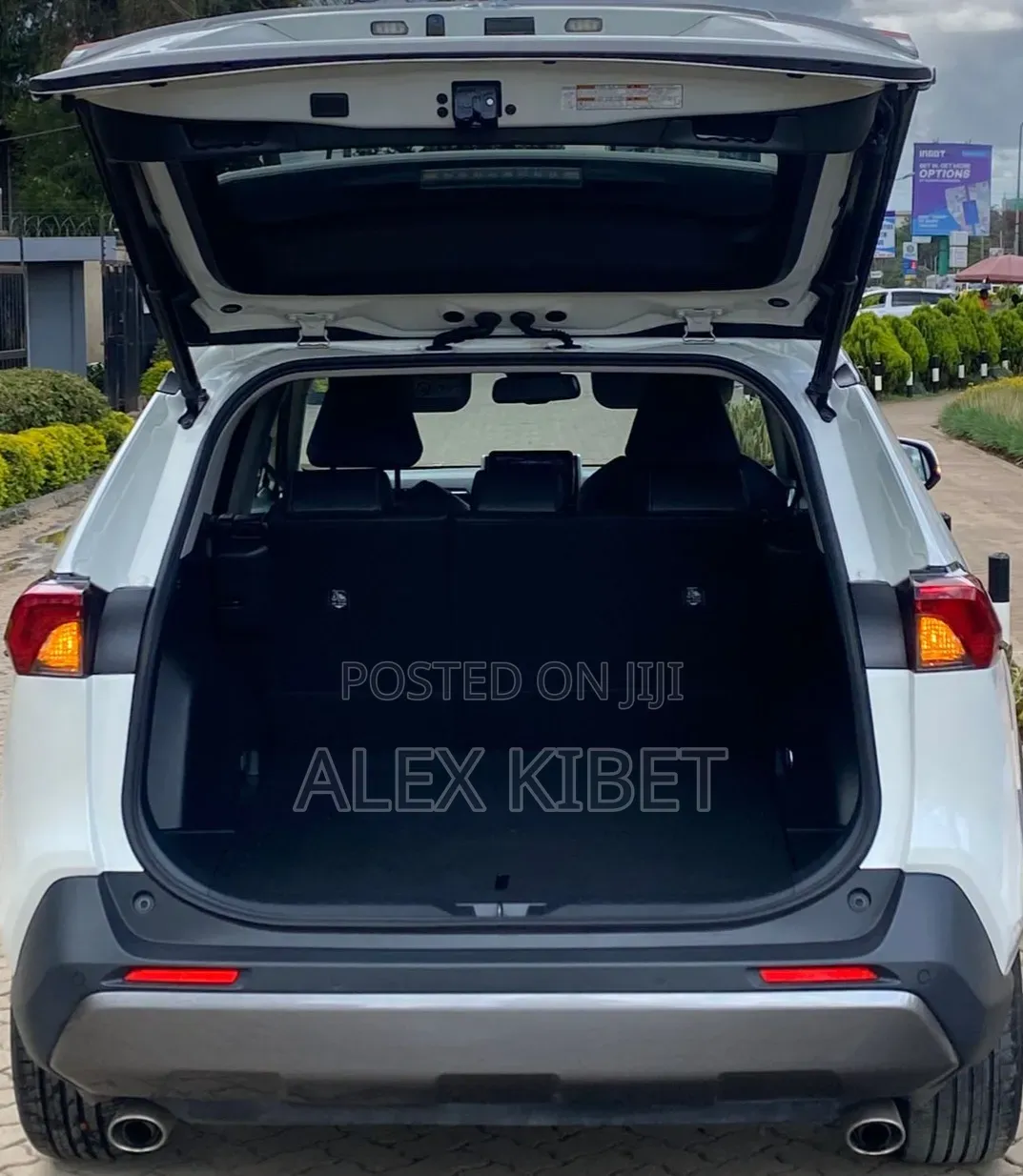 Toyota RAV4 2019 White