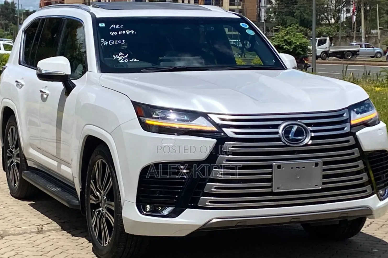 Lexus LX 600 2022 White