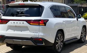 Lexus LX 600 2022 White