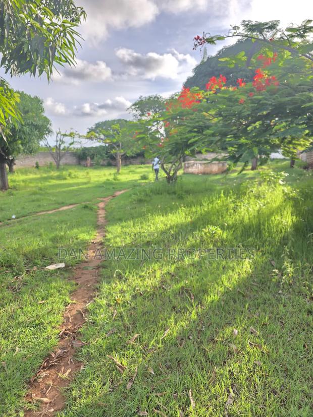 Half an Acre Plot Fully Fenced in Diani Jasmine Area for Sale - thumbnail 2