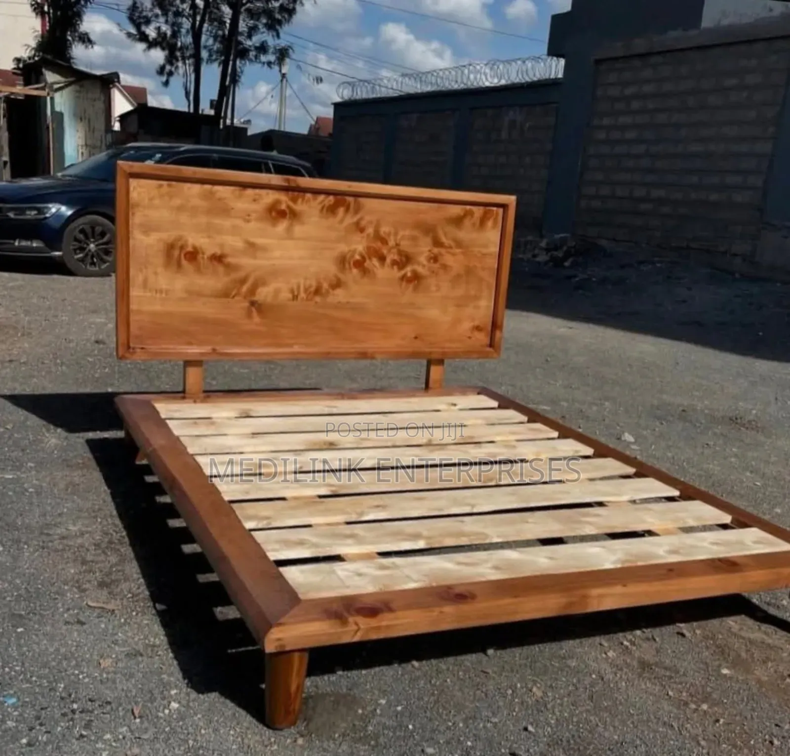 Cusco Mango 5*6 Beds (Queen Sized)