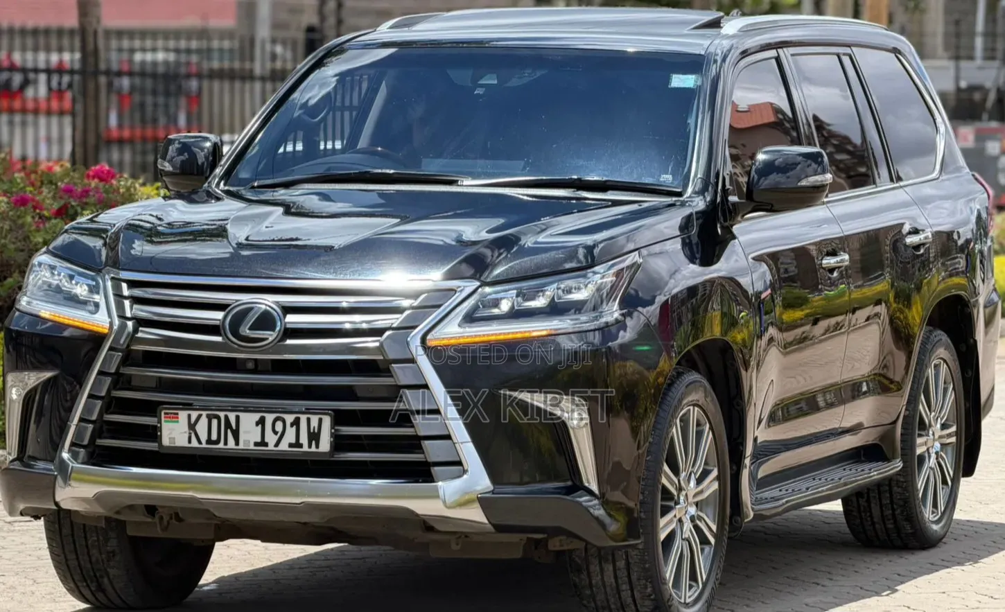 Lexus LX 570 AWD 2016 Black