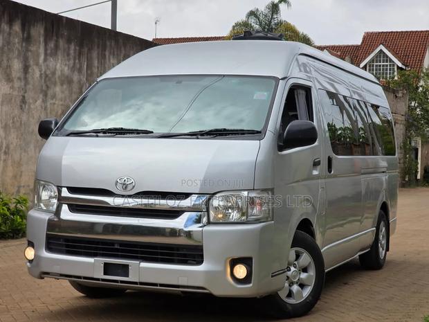Toyota Grand HiAce 2019 Silver - main view
