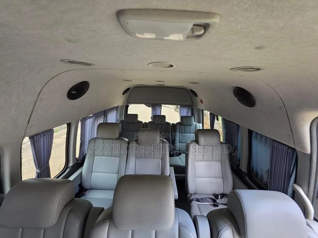 Toyota Grand HiAce 2019 Silver - thumbnail 5