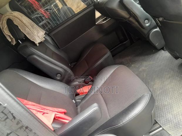 Toyota Voxy 2013 Black - thumbnail 6