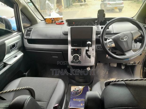 Toyota Voxy 2013 Black - thumbnail 8