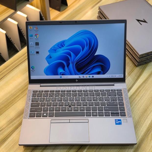 Laptop HP ZBook 15 16GB Intel Core i7 SSD 512GB - thumbnail 3