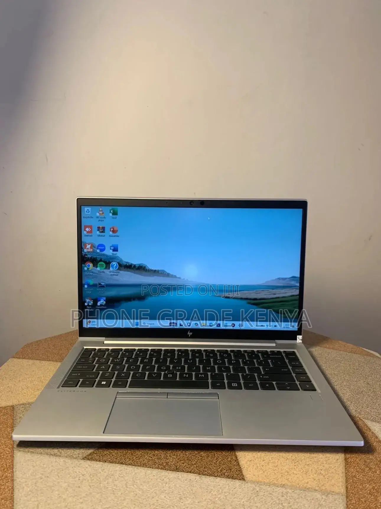 Laptop HP EliteBook 845 G7 8GB AMD Ryzen 3 SSD 256GB