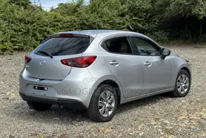 Mazda 2 2020 Silver
