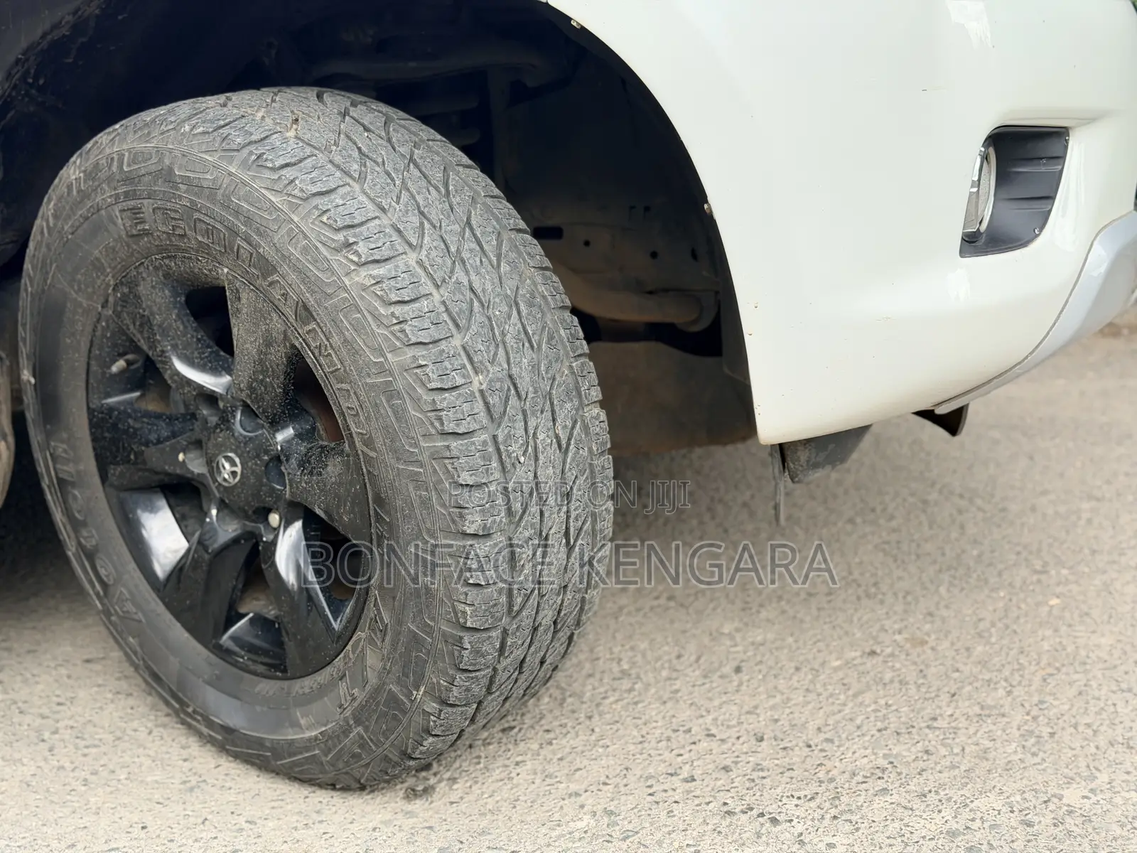 Toyota Land Cruiser Prado 2.7 i 2012 White