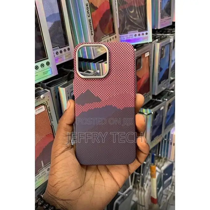 Luxo iPhone 13 Pro Tribal Case