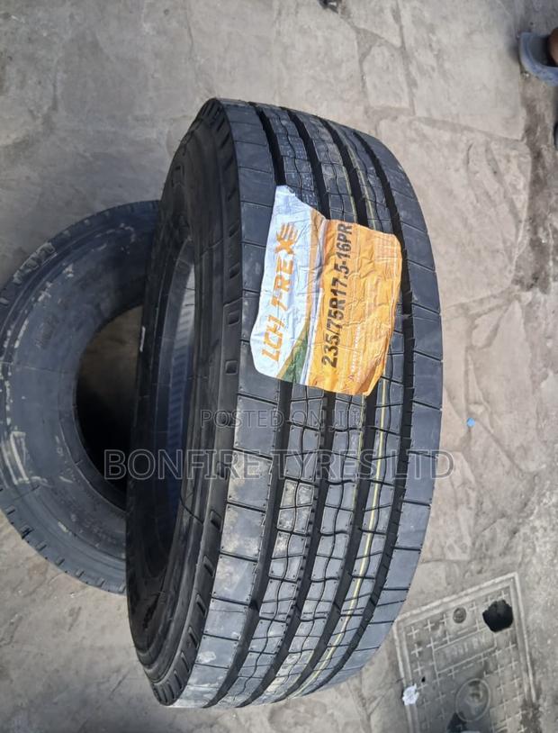 235/75r17.5 LCH Grip Small