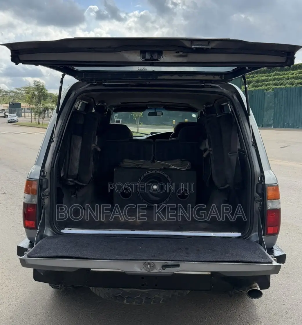 Toyota Land Cruiser 80 Wagon 4.2 D 1993 Gray