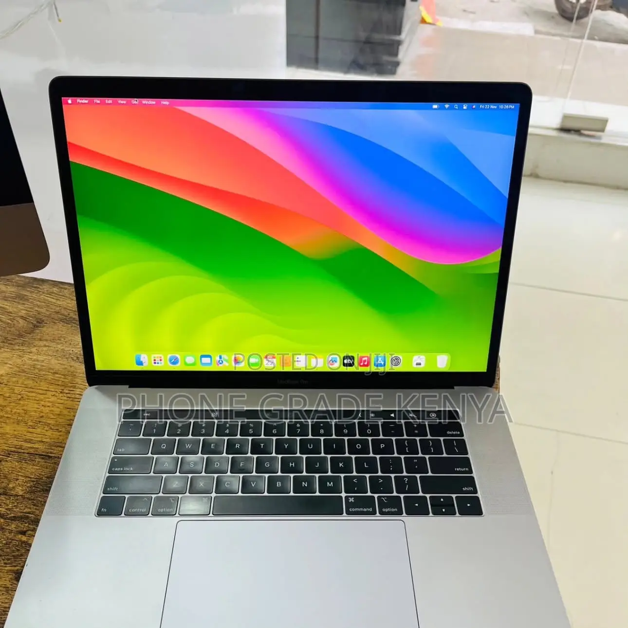 Laptop Apple MacBook Pro 2018 16GB Intel Core i7 SSD 512GB