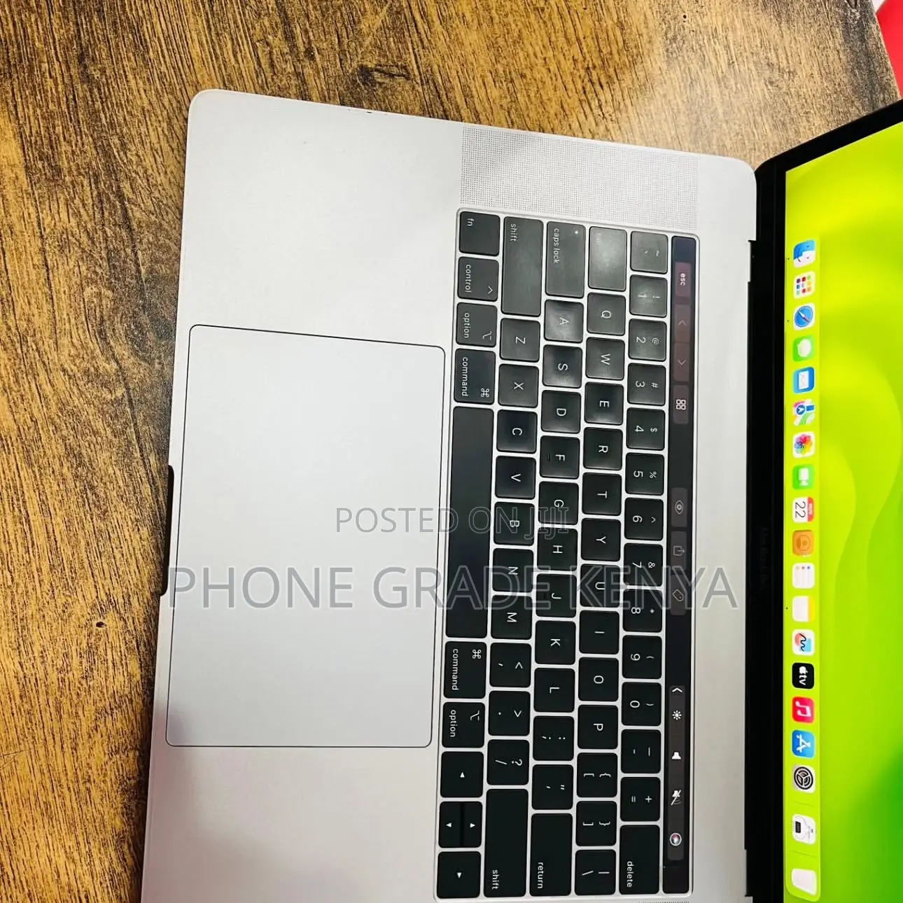 Laptop Apple MacBook Pro 2018 16GB Intel Core i7 SSD 512GB