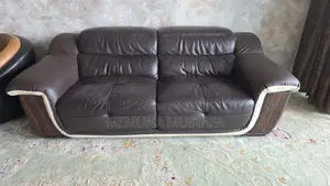 Sofa Sets Good Condition
