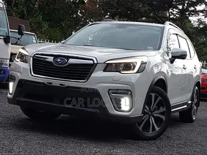 Subaru Forester 2018 Pearl