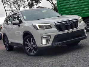 Subaru Forester 2018 Pearl
