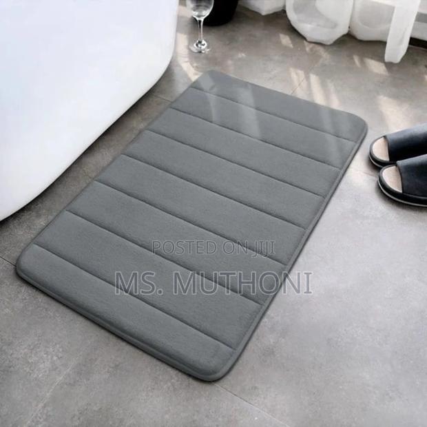 Super Absorbent, Non-Slip Memory Foam Bathroom Mat,