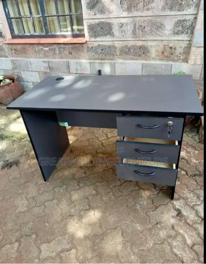 Lockable Office Desk