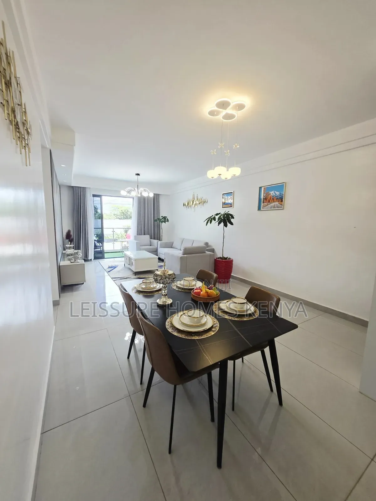 3bdrm Apartment in Gateway Mall Area for sale