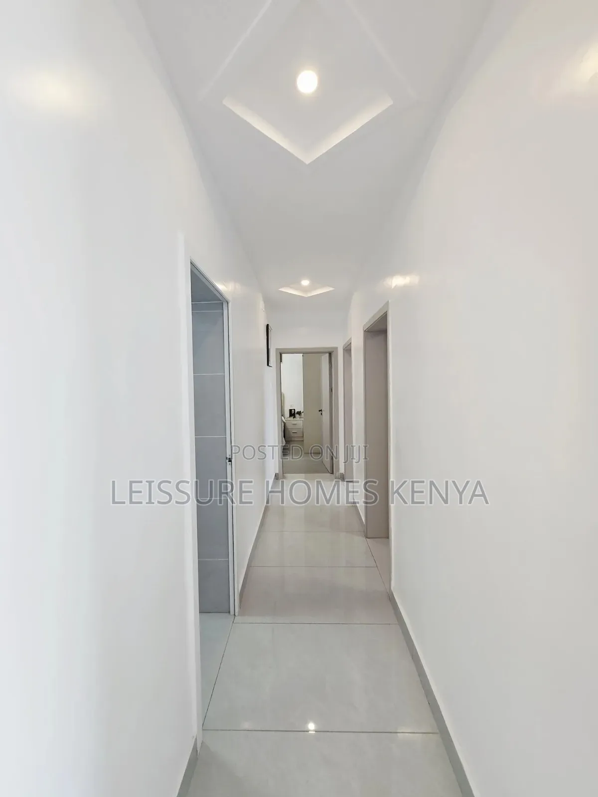 3bdrm Apartment in Gateway Mall Area for sale