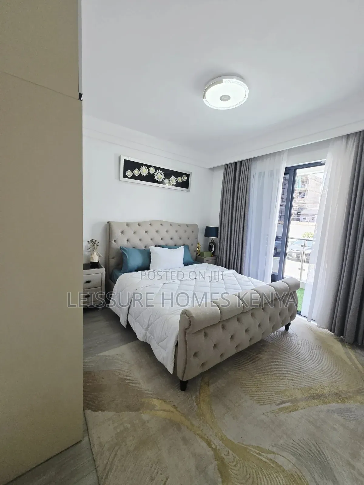 3bdrm Apartment in Gateway Mall Area for sale