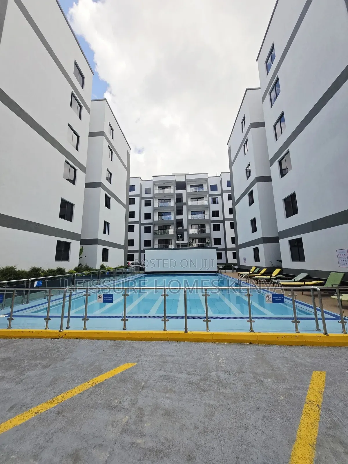 3bdrm Apartment in Gateway Mall Area for sale