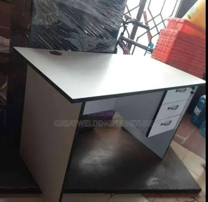 Built Lockable Drawers 1.2m Office Desk
