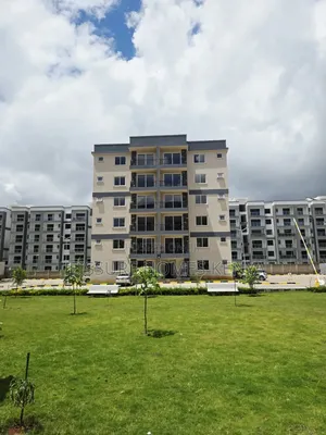 2bdrm Apartment in Gateway Mall Area for sale